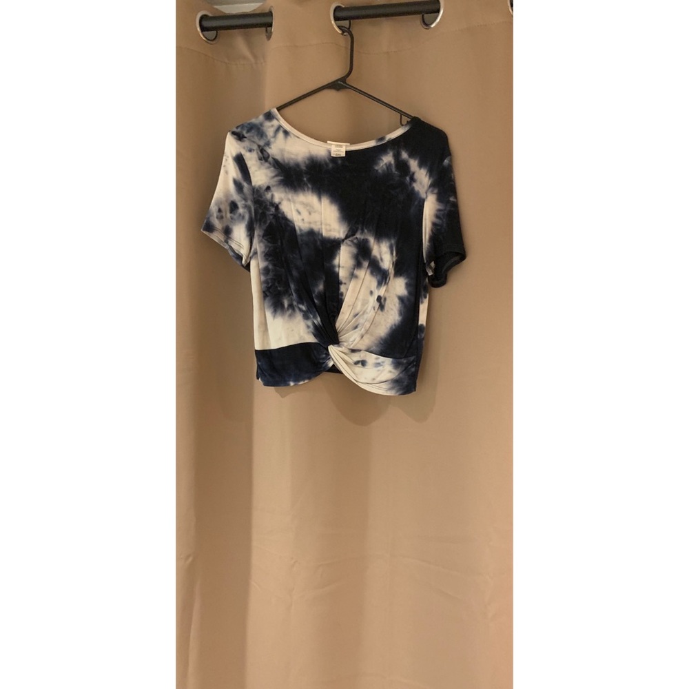Tie-dye crop top navy and white